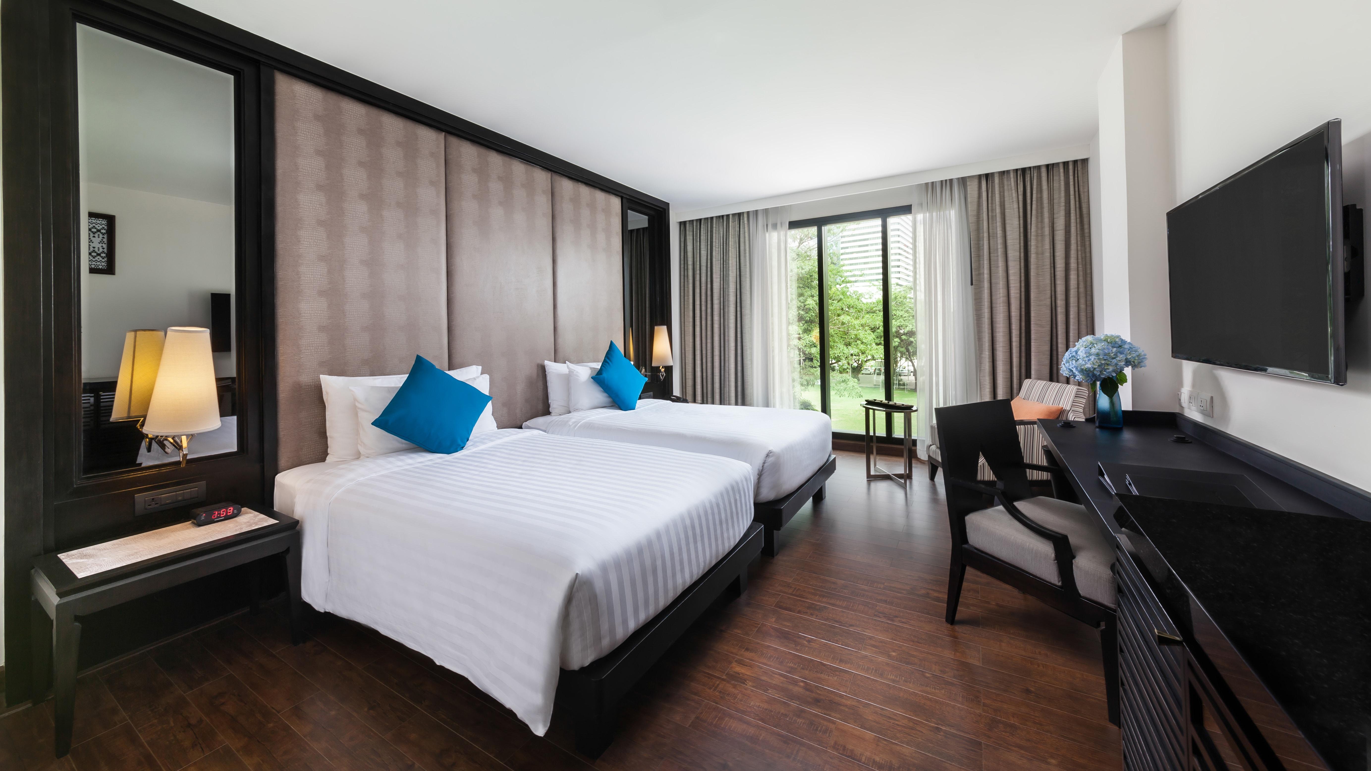 Moevenpick Hotel Sukhumvit 15 Banguecoque Exterior foto Deluxe Room