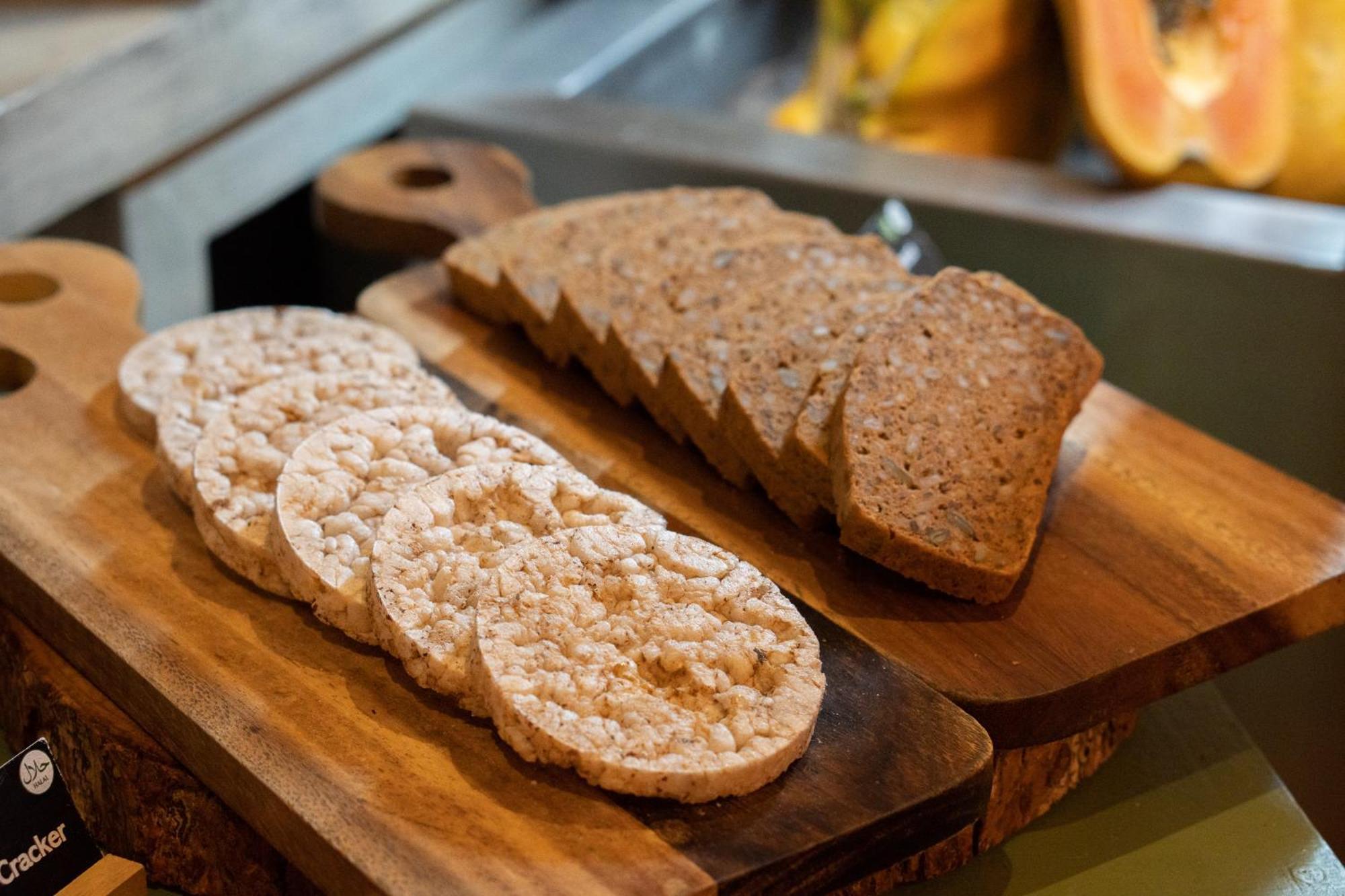 Moevenpick Hotel Sukhumvit 15 Banguecoque Exterior foto Potato bread